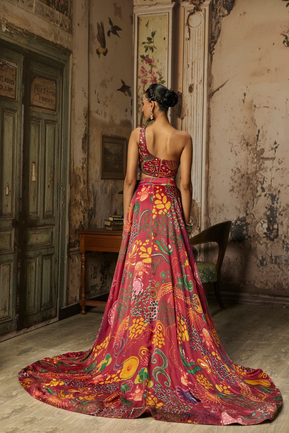 DEEP RED PRINTED AND HIGHLIGHTED SLIT SKIRT SET