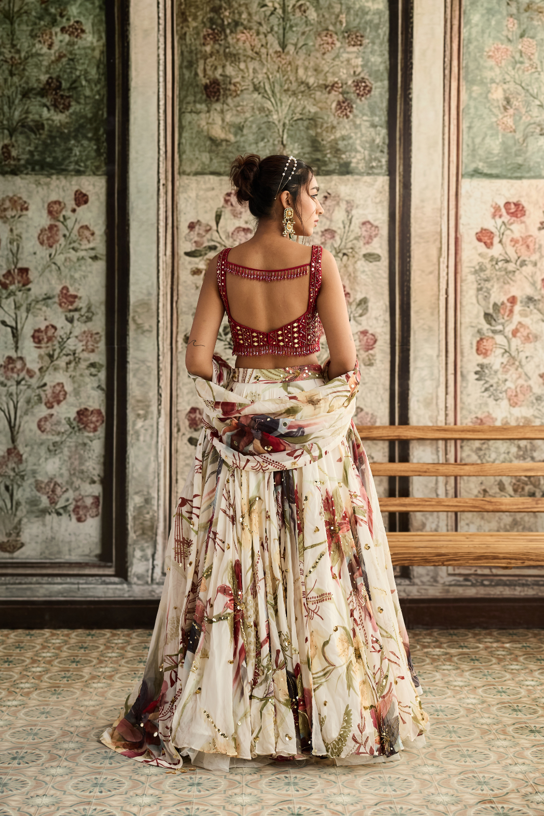 IVORY FLORAL PRINT AND HIGHLIGHTED LEHENGA SET