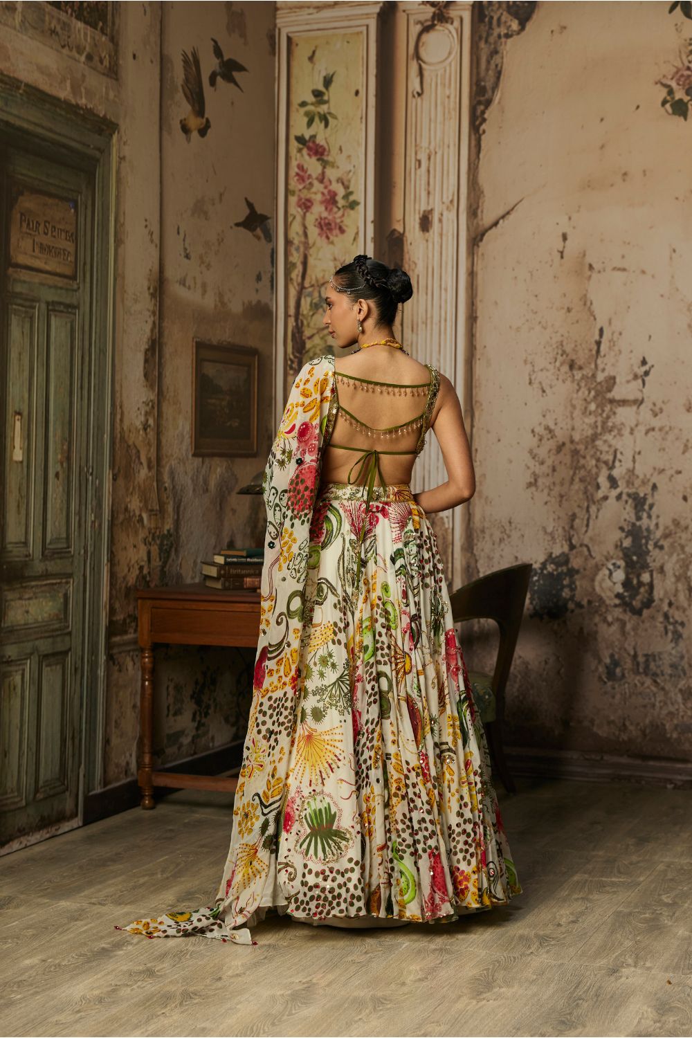 LIGHT GOLD EMBELLISHED BLOUSE AND HIGHLIGHTED LEHENGA SET