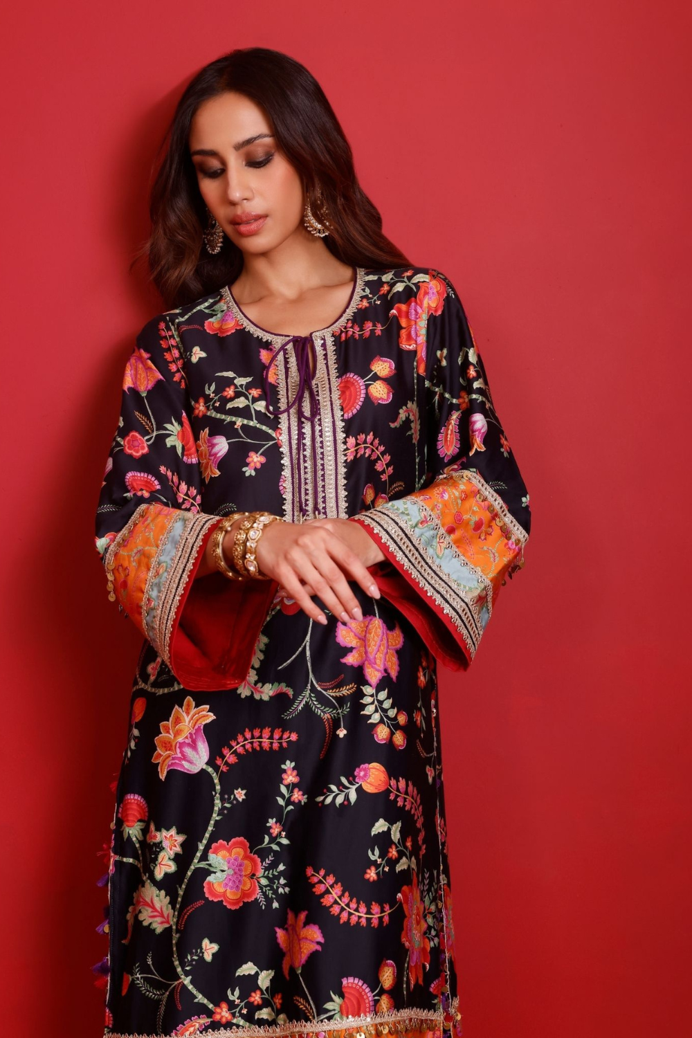 Nisi Pima Satin Printed Black Kurta Set
