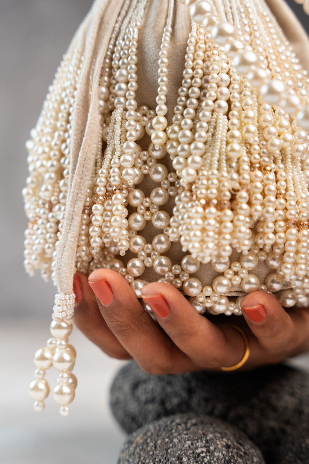 Raindrops Pearl Tassel