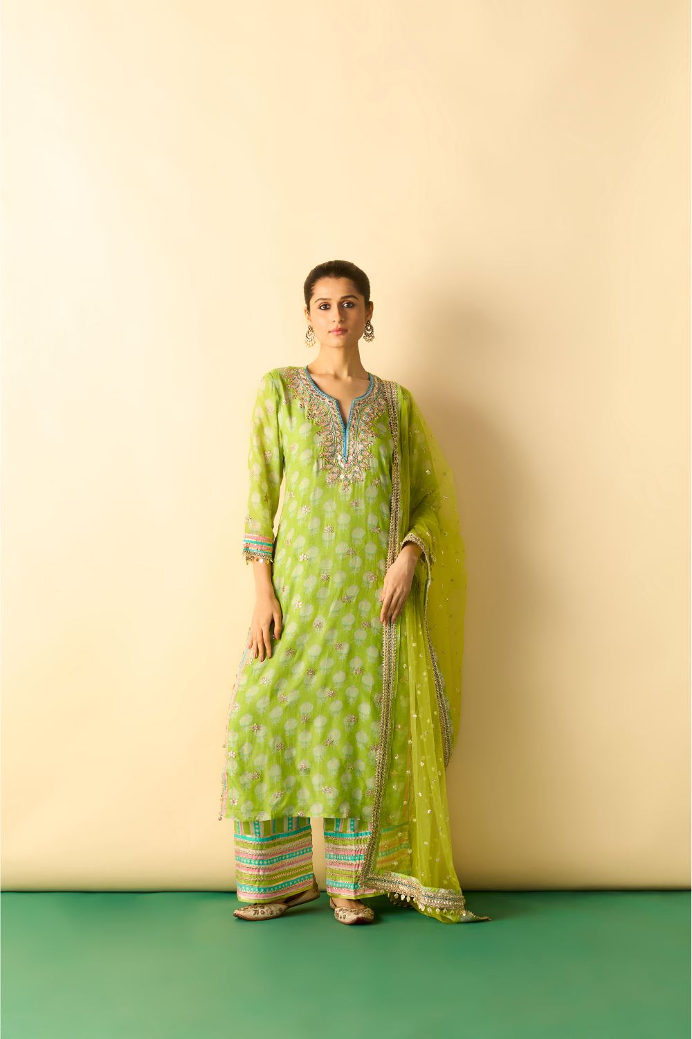 Dwiti Kurta Set