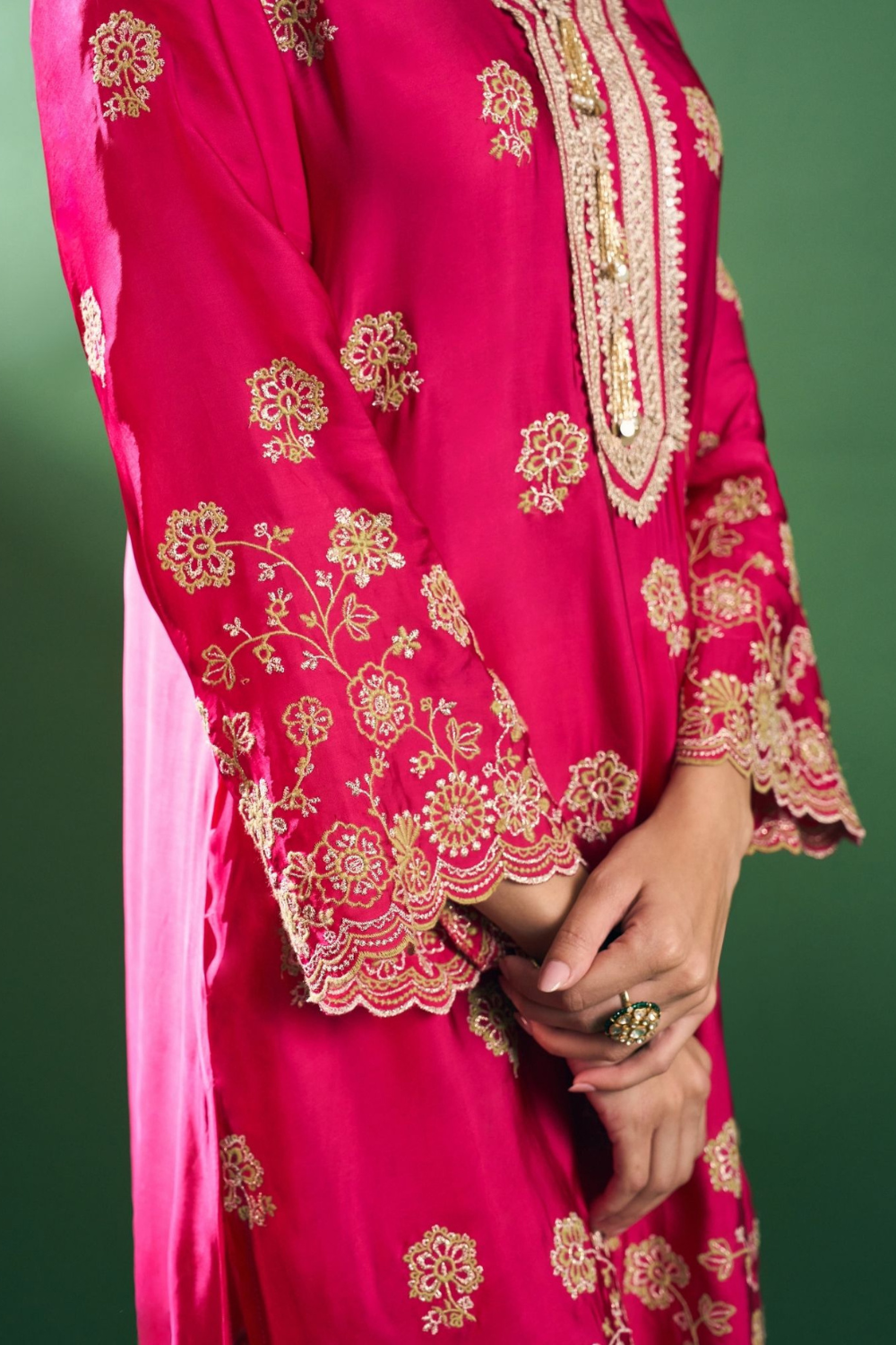 Dira Cupro Satin Fuschia Kurta Set