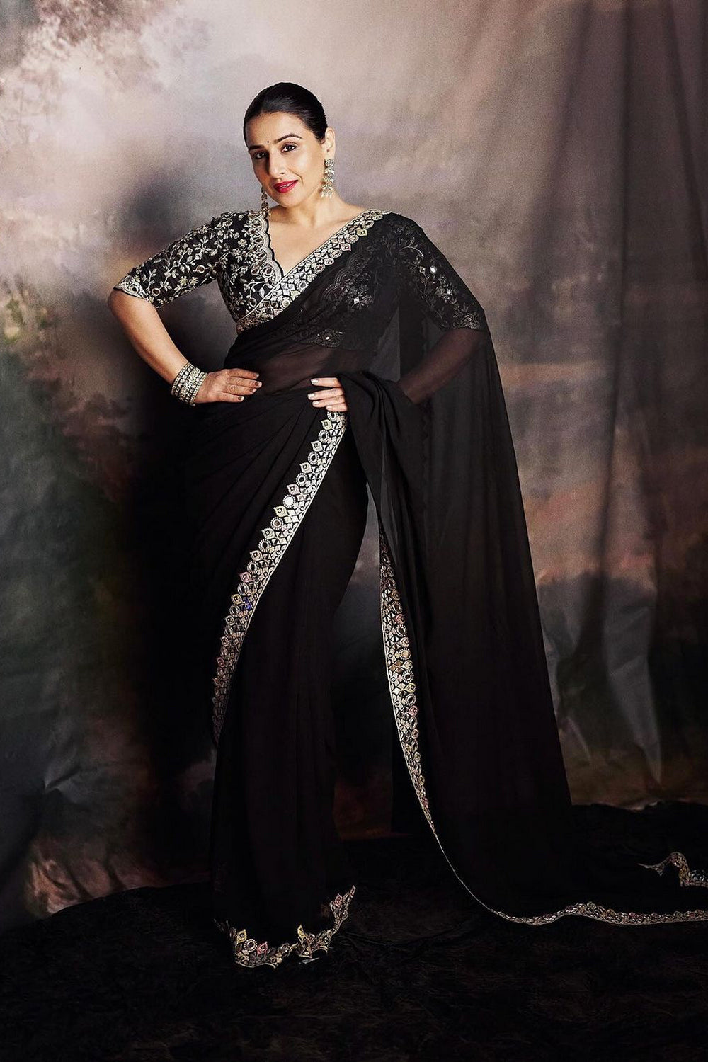 Vidya Balan in Meili Saree Set