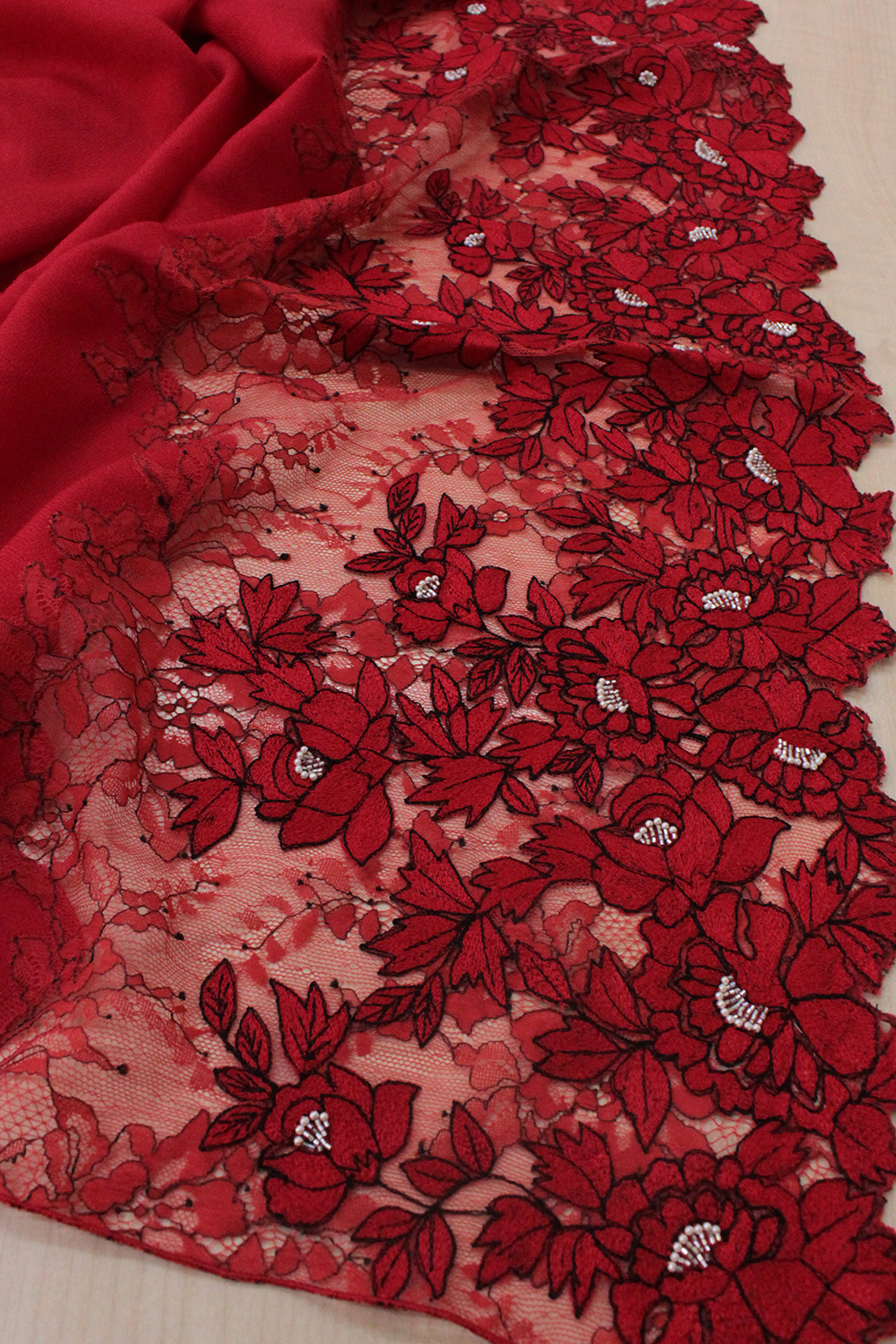 A Rose Filigree | Embroidered Wool Silk Stole – Red