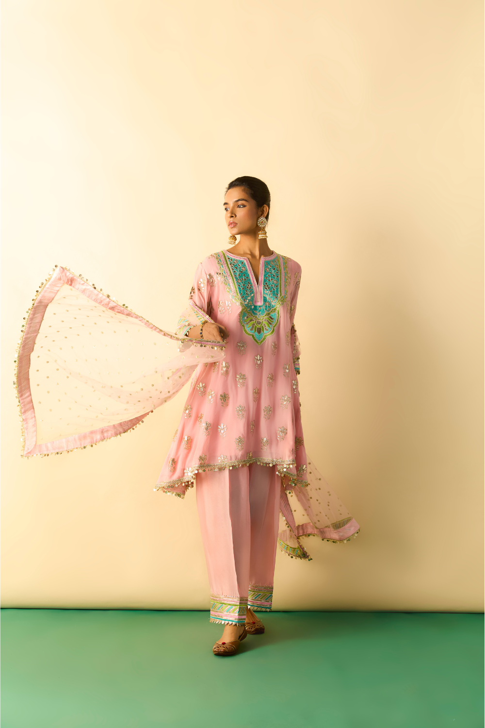 Zarnish Farshi Set