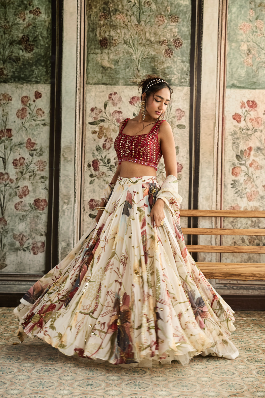 IVORY FLORAL PRINT AND HIGHLIGHTED LEHENGA SET