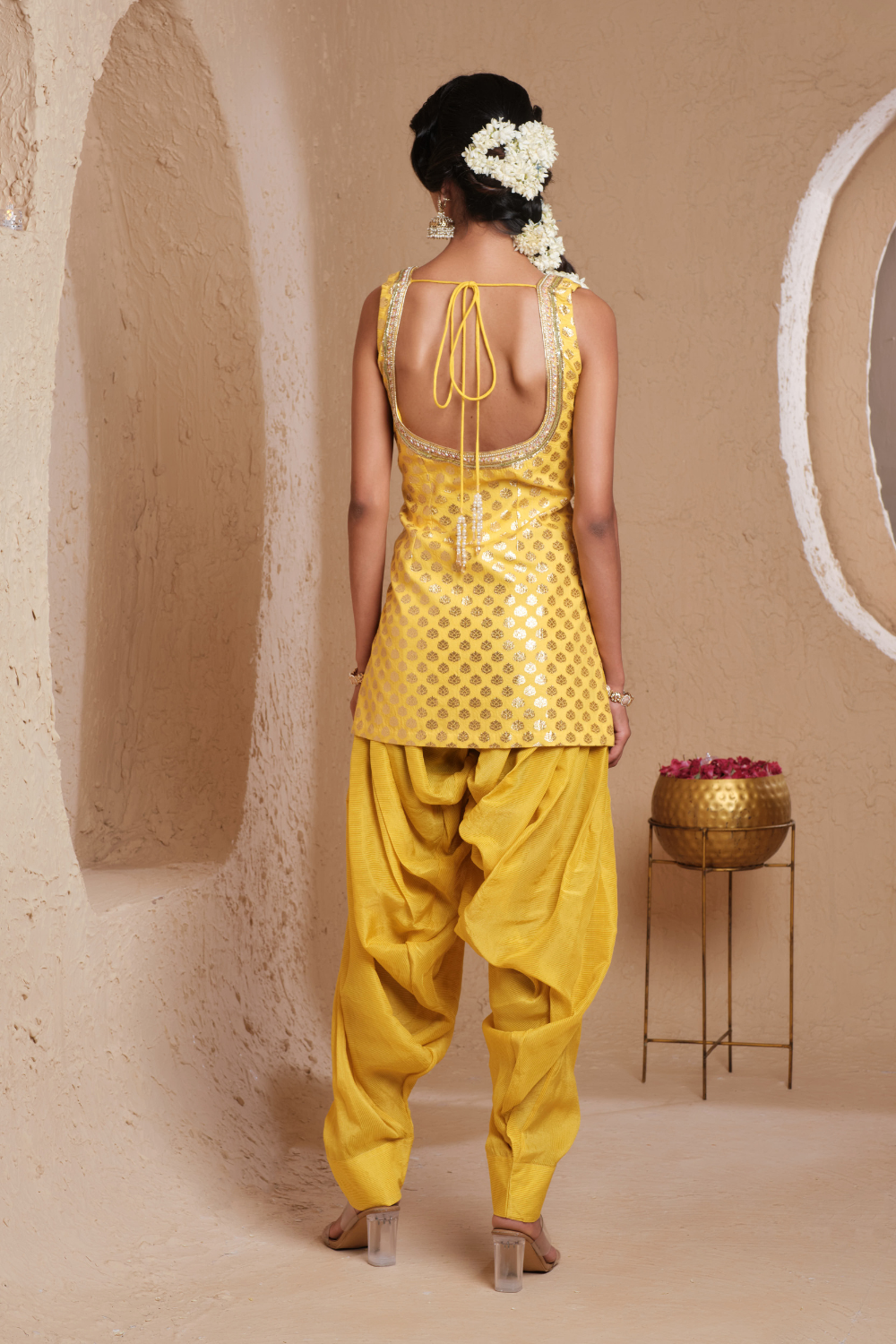 Hiranya Kurta set