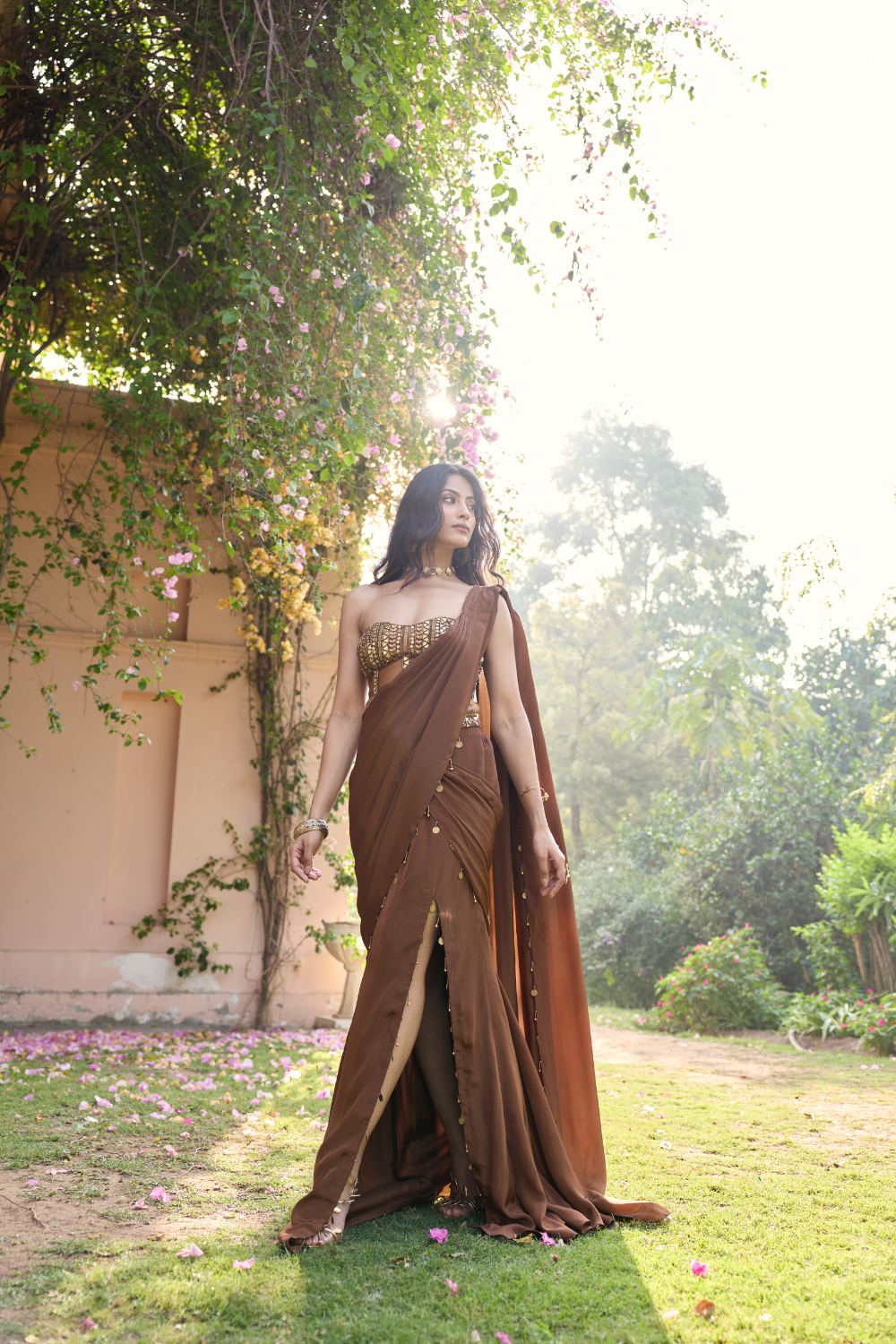 MOCHA BROWN TASSELED SLIT SAREE SET