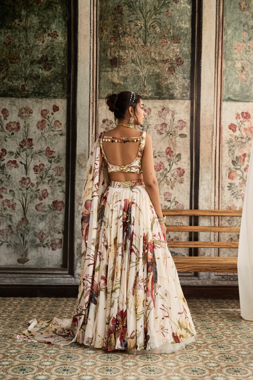 IVORY FLORAL PRINT AND HIGHLIGHTED LEHENGA SET