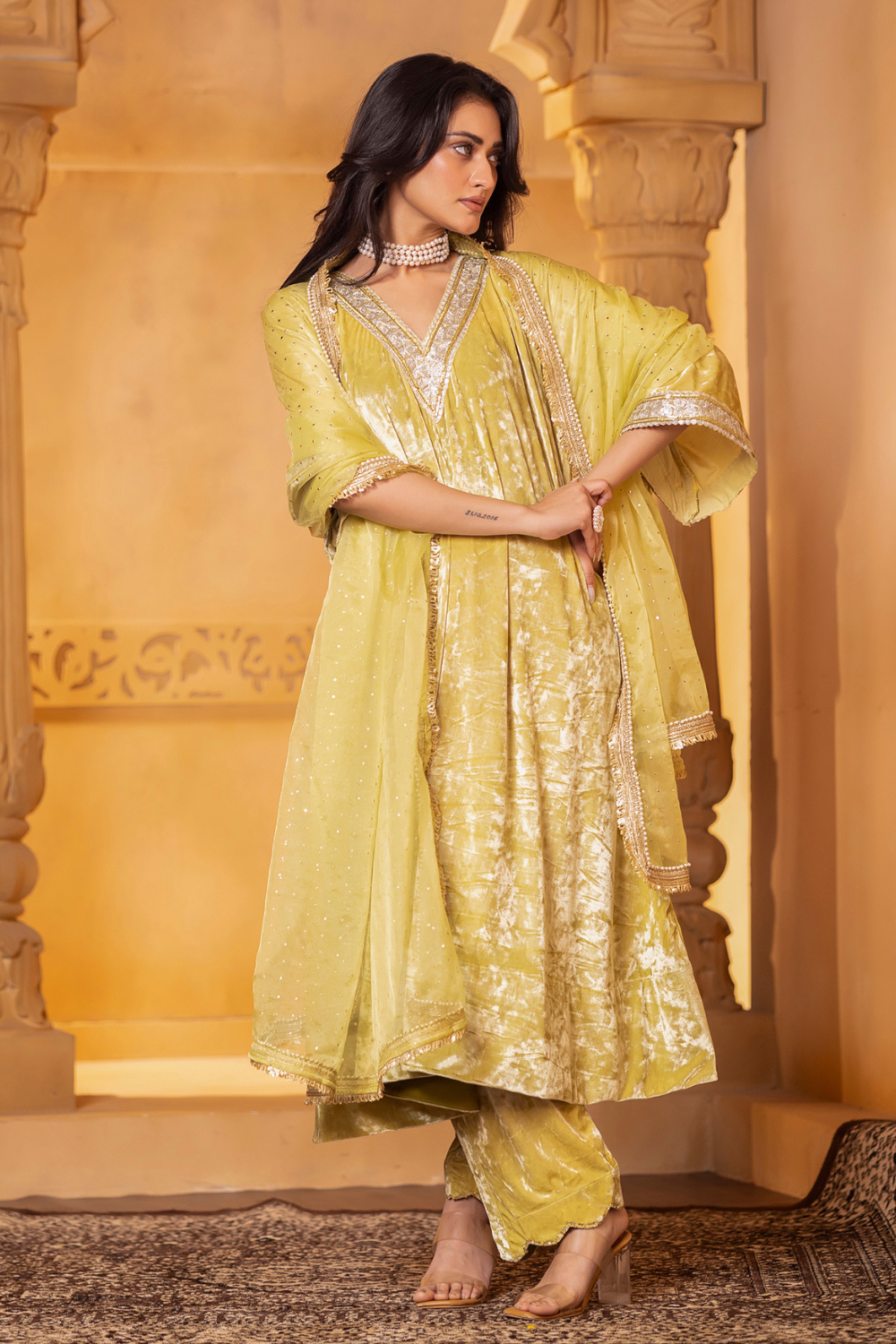 Mint Velvet kaftan Set