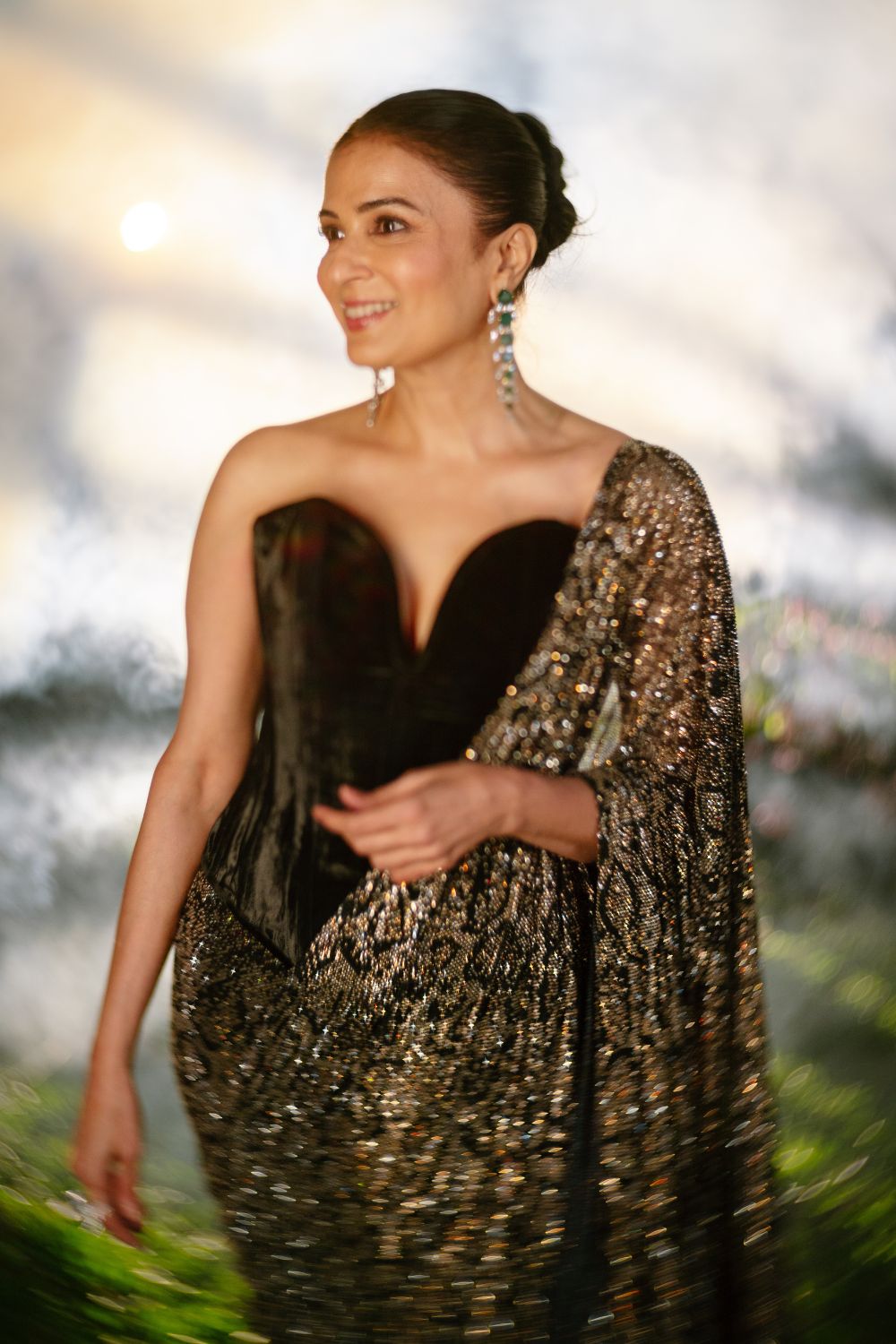 Midnight Frost Drape Set
