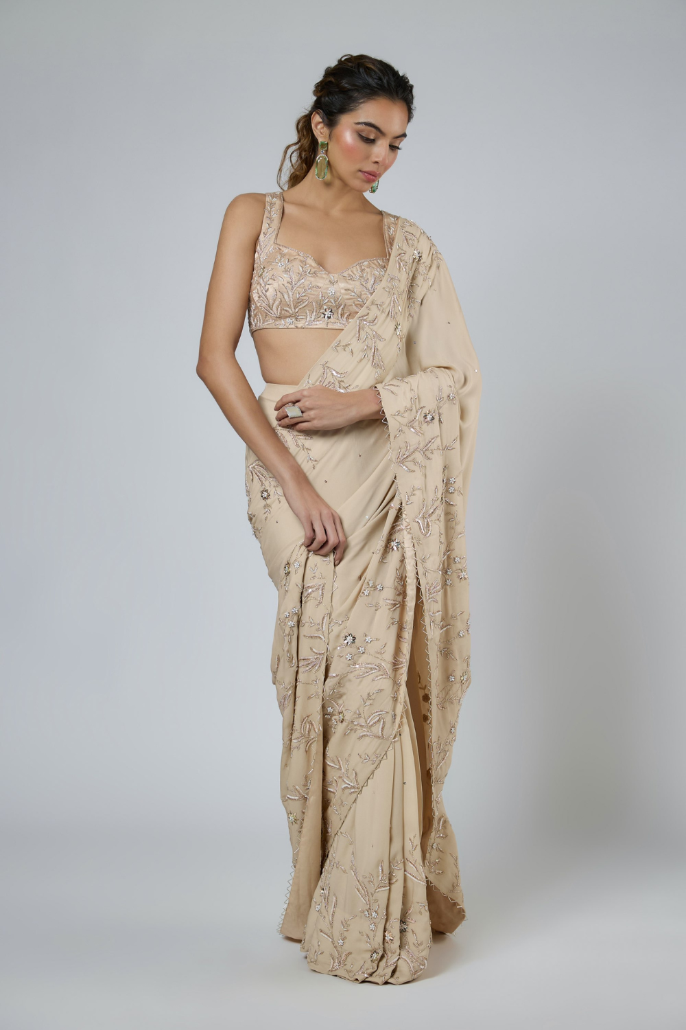 BEIGE INTRICATE FLORAL EMBROIDERED SAREE SET