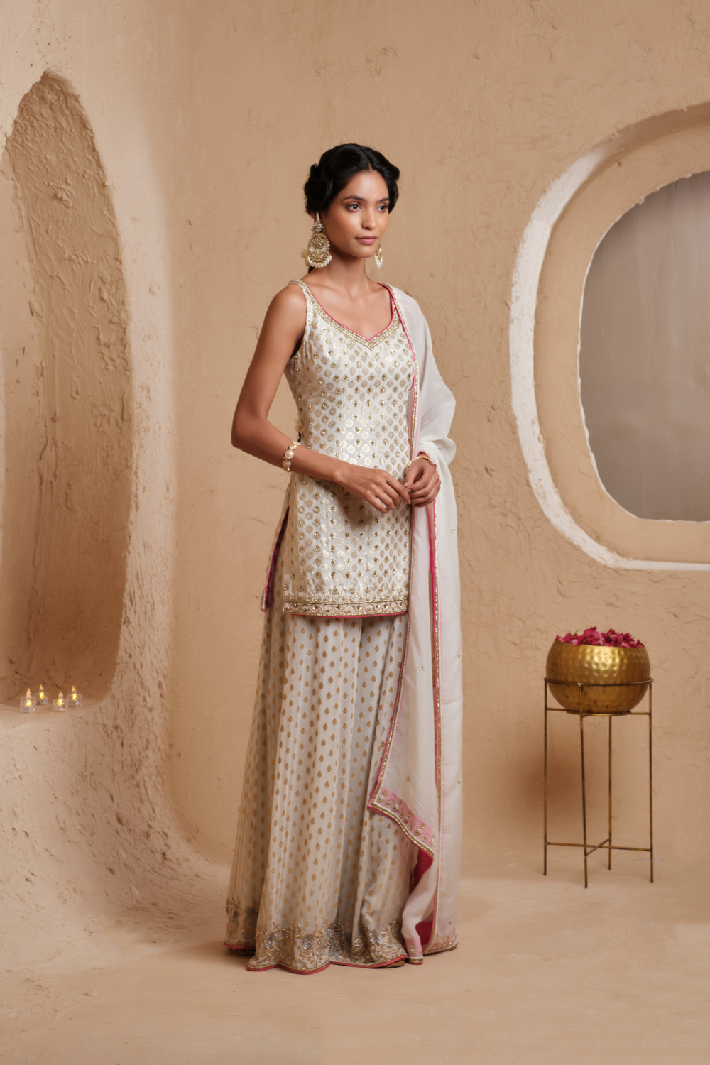 Suvarna Sharara