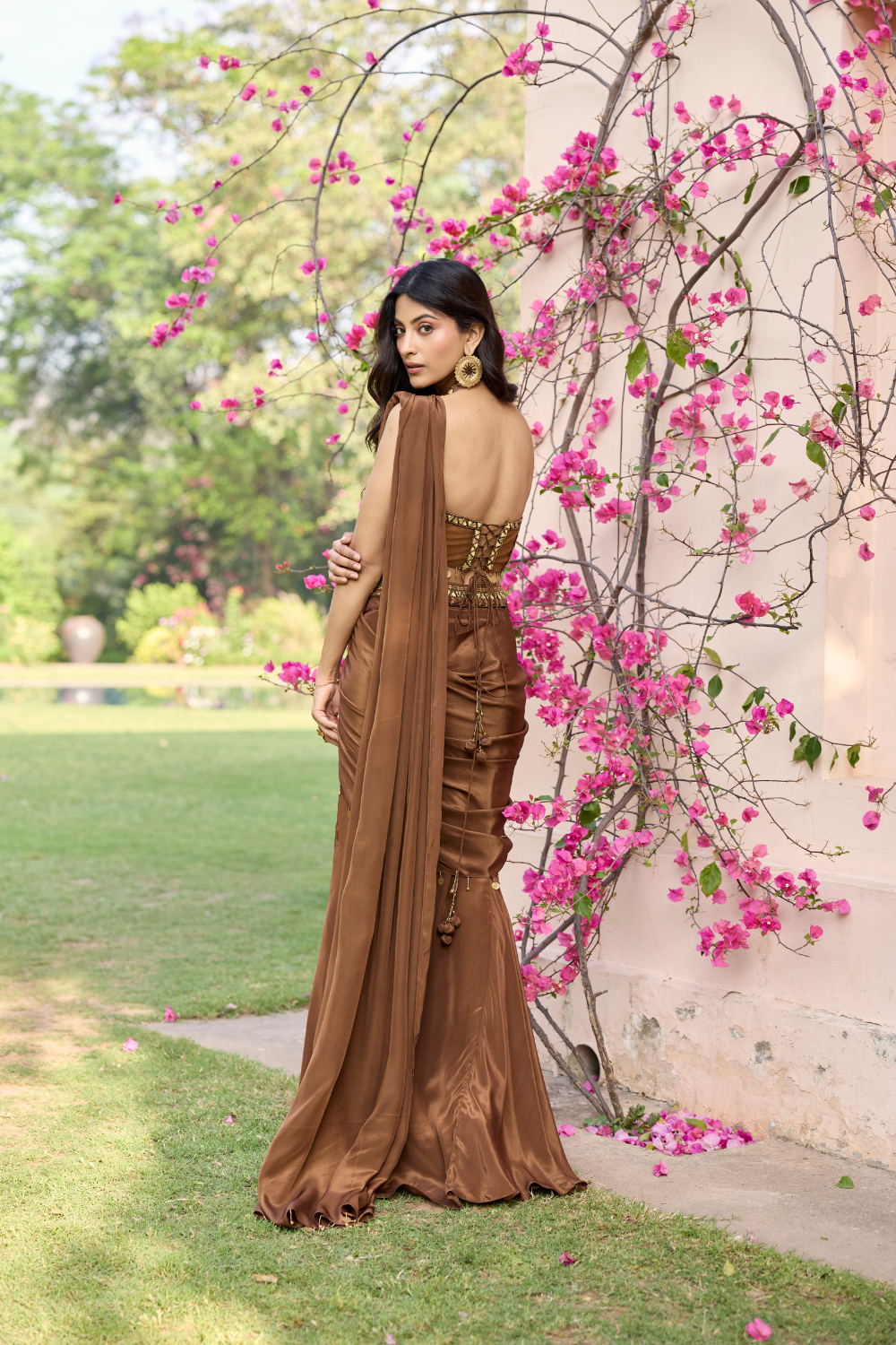 MOCHA BROWN TASSELED SLIT SAREE SET