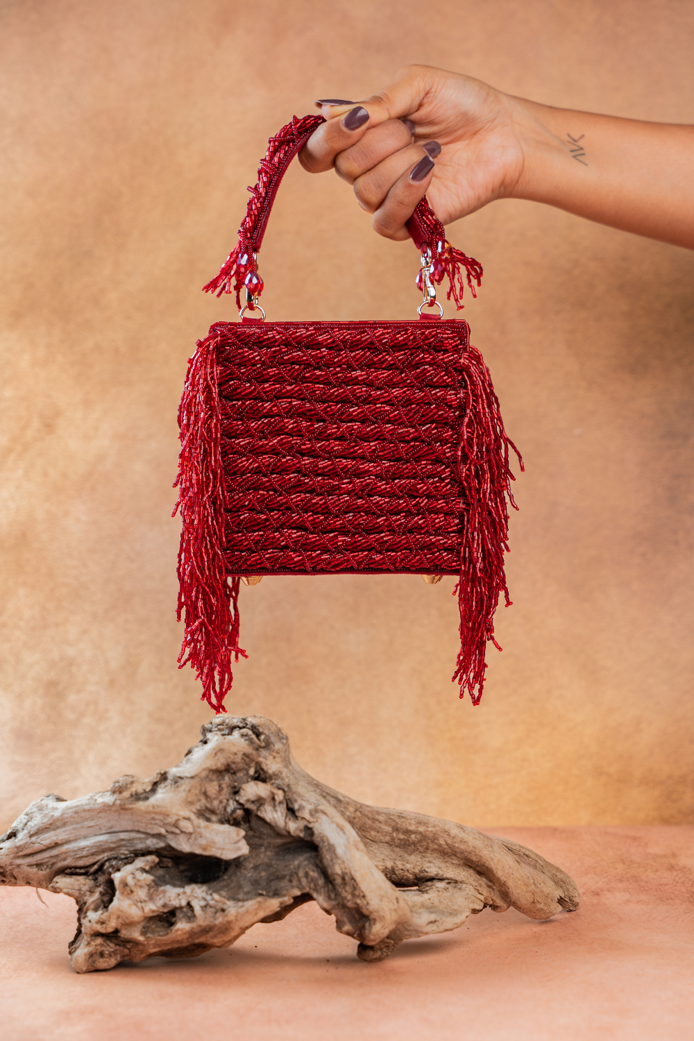 Weave Fringe Kasse Maroon