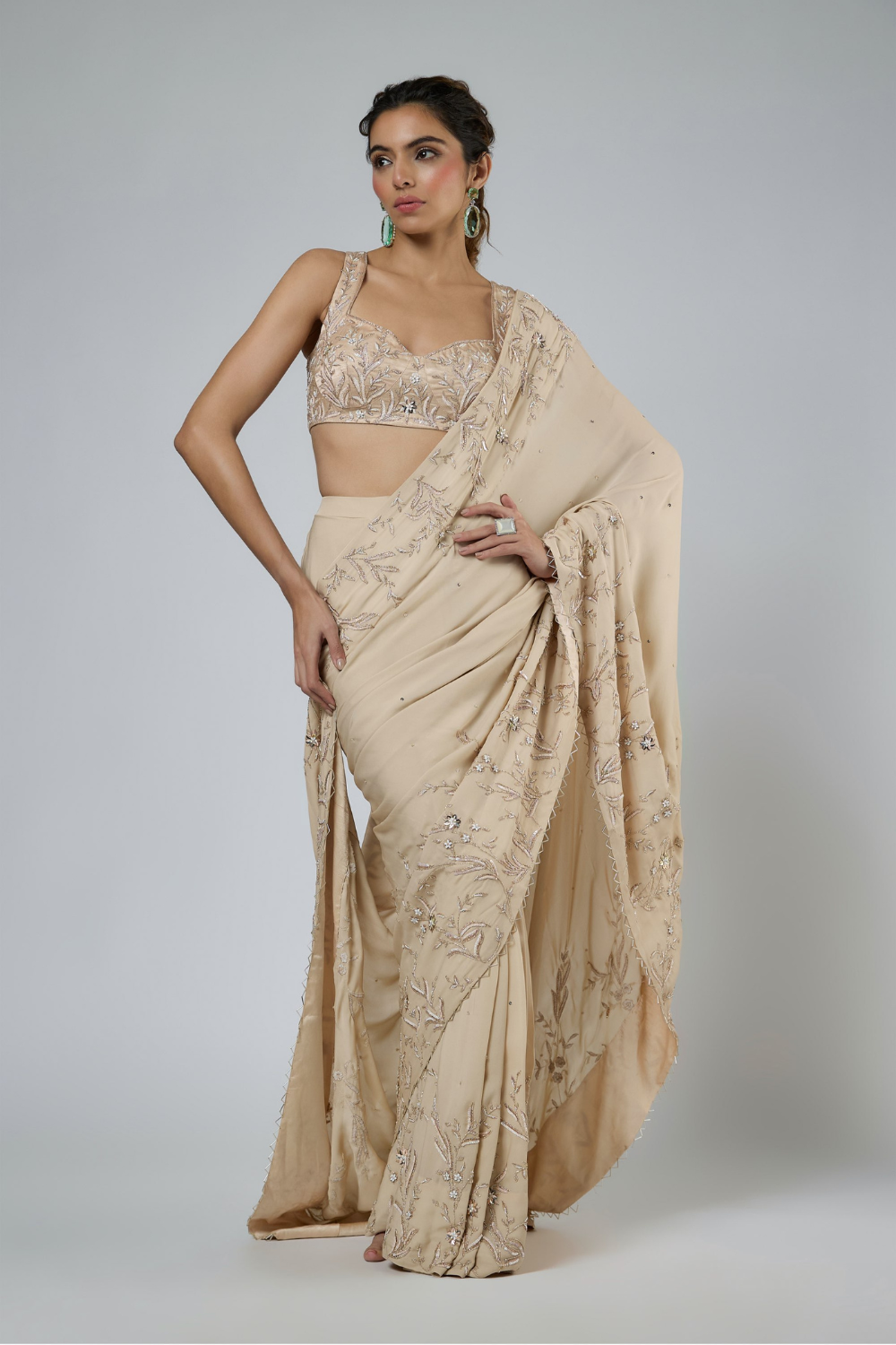 BEIGE INTRICATE FLORAL EMBROIDERED SAREE SET