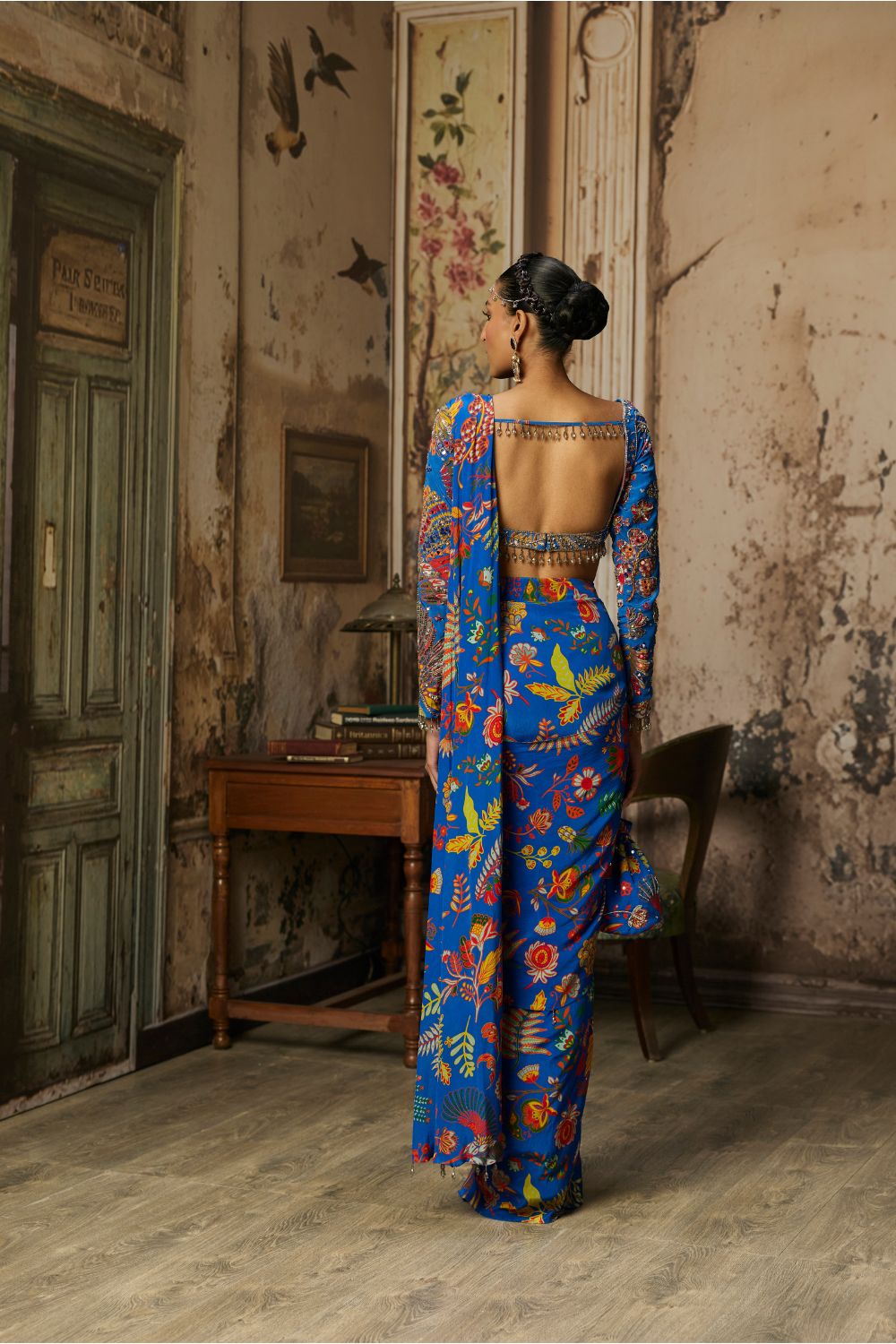ELECTRIC BLUE PRINTED AND HIGHLIGHTED DHOTI SAREE