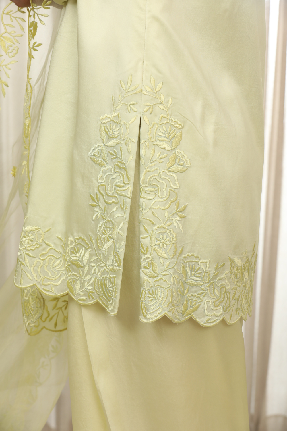 Butter Yellow Richa Set