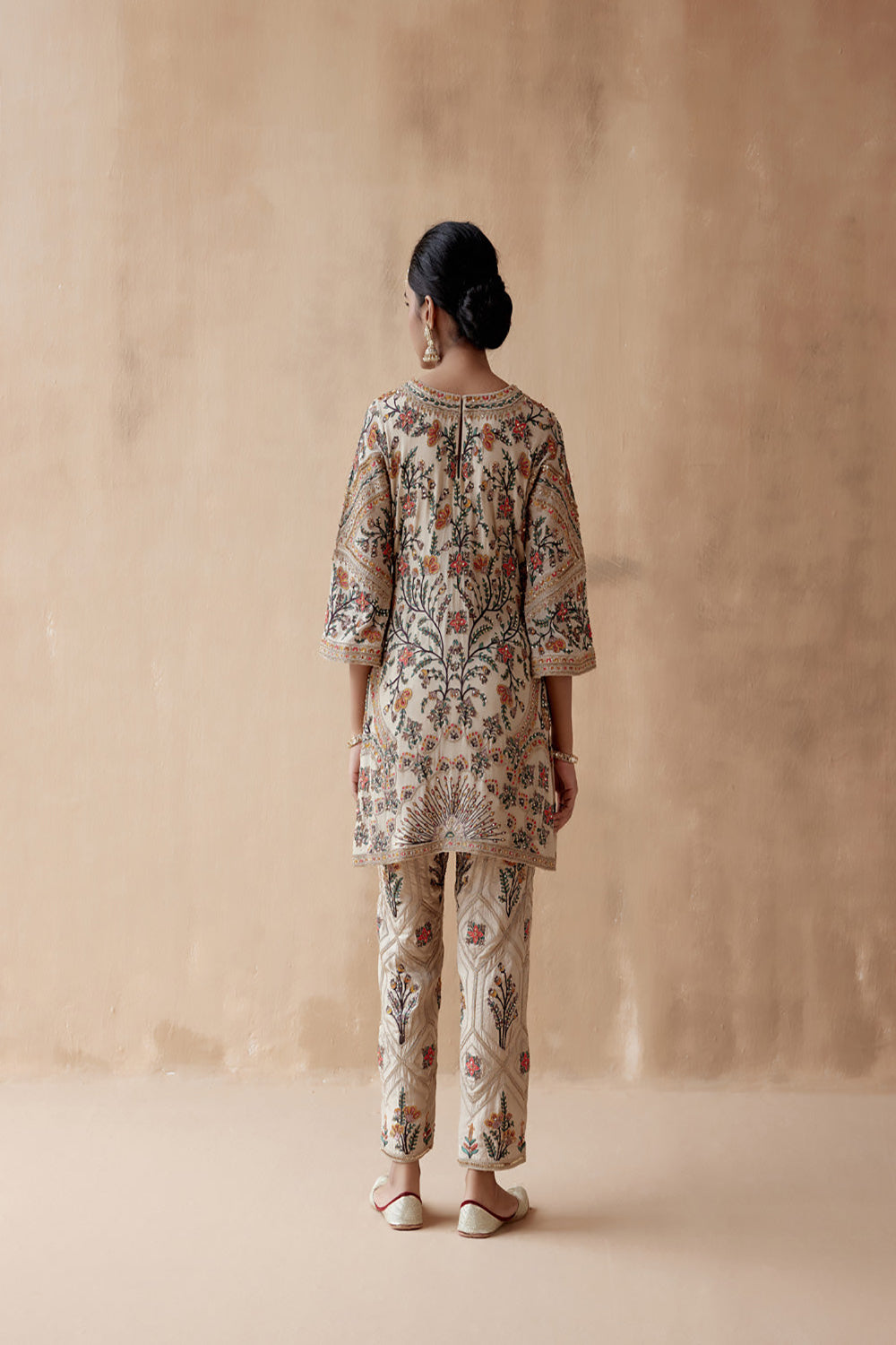 Ivory Kurta With Pants