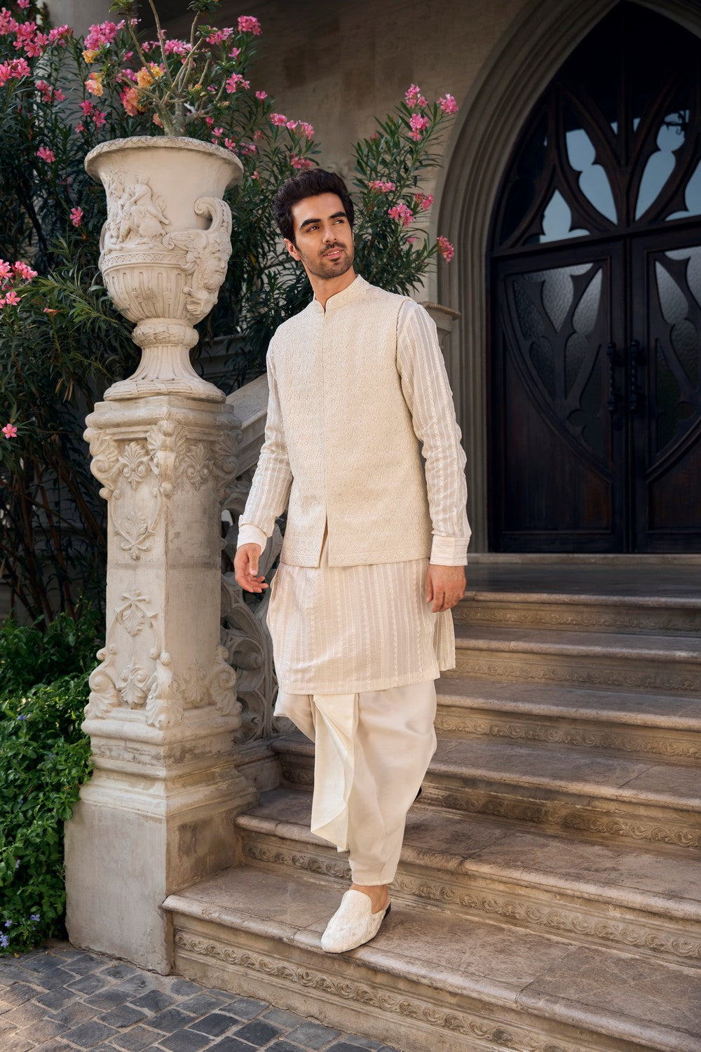 Ivory Thread Work Bundi Set