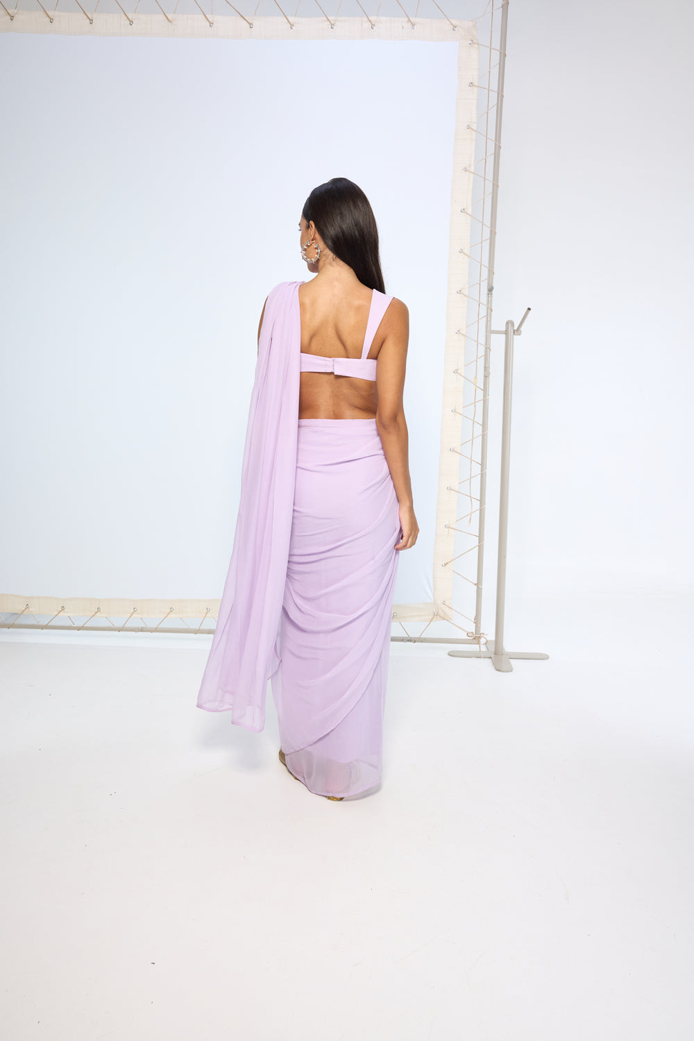 Lilac Movable Brooch Saree