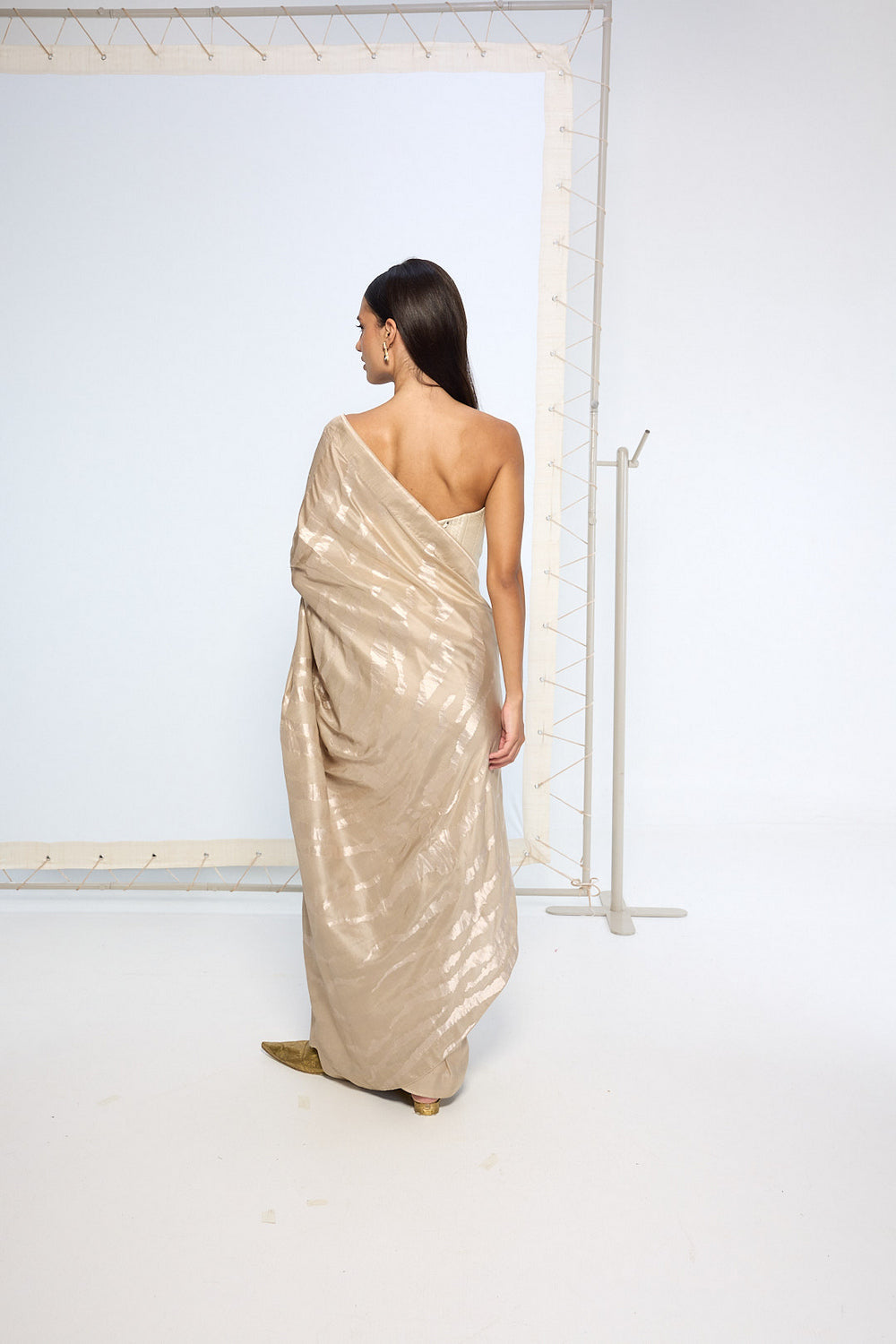 Handwover Beige Silk Saree