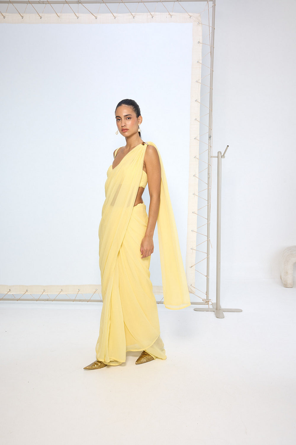 Soft Yellow Movable Brooch Saree