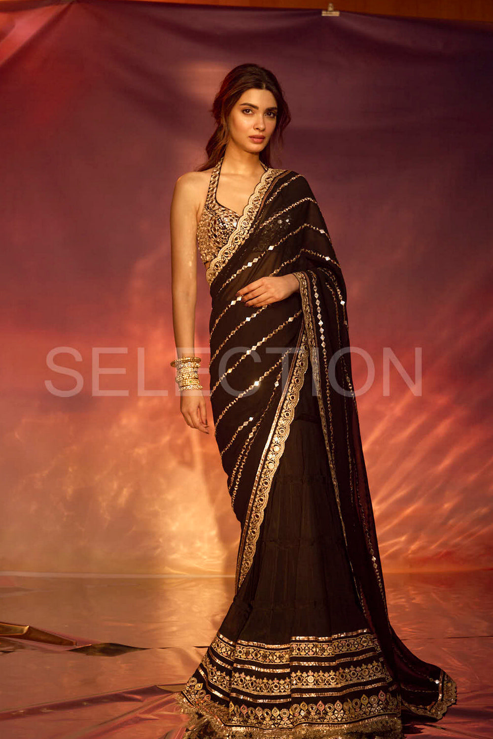 Diana Penty in Aradhana saree
