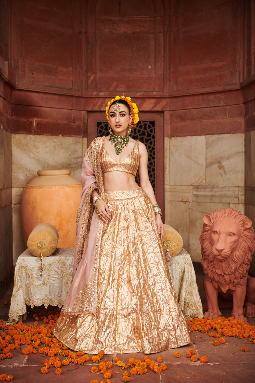 Padmasvarna Lampi Lehenga