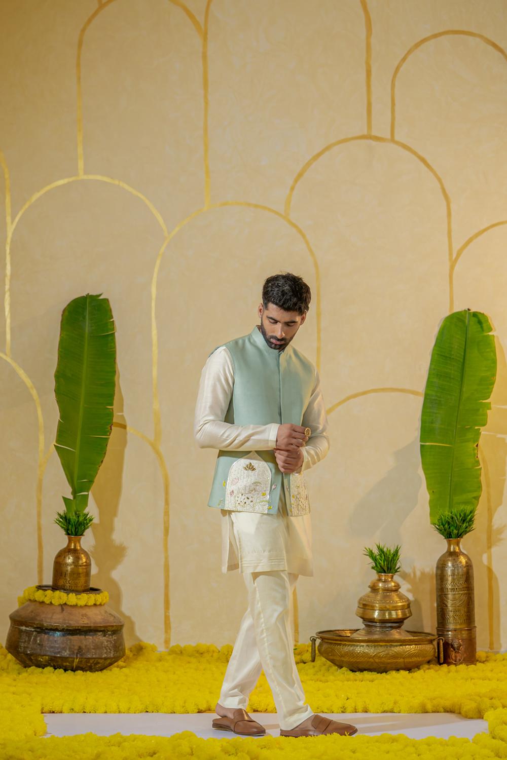 Ivory Pin-Patch Short Kurta Set