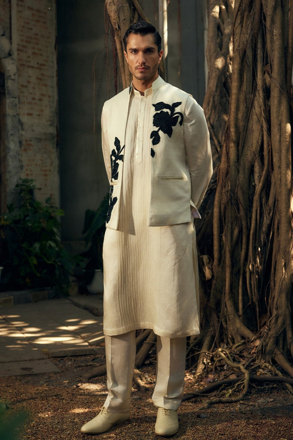 ADYANT KURTA BUNDI SET