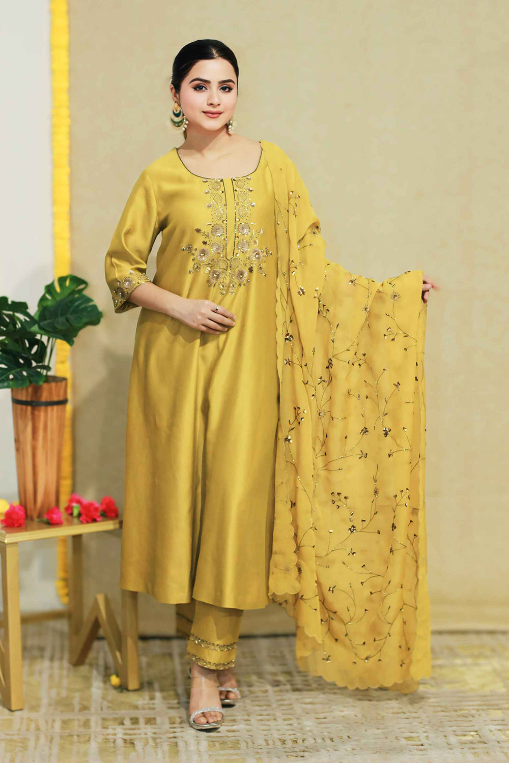 Shama Aline suit