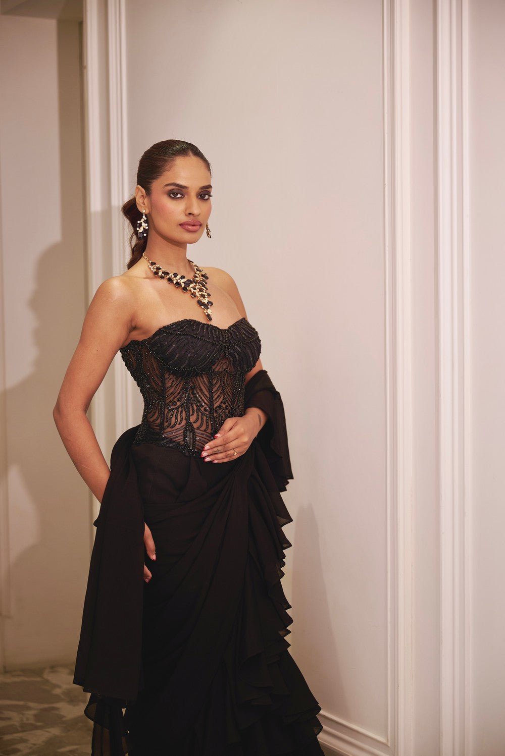 IRA RUFFLE SAREE SET WITH CORSET