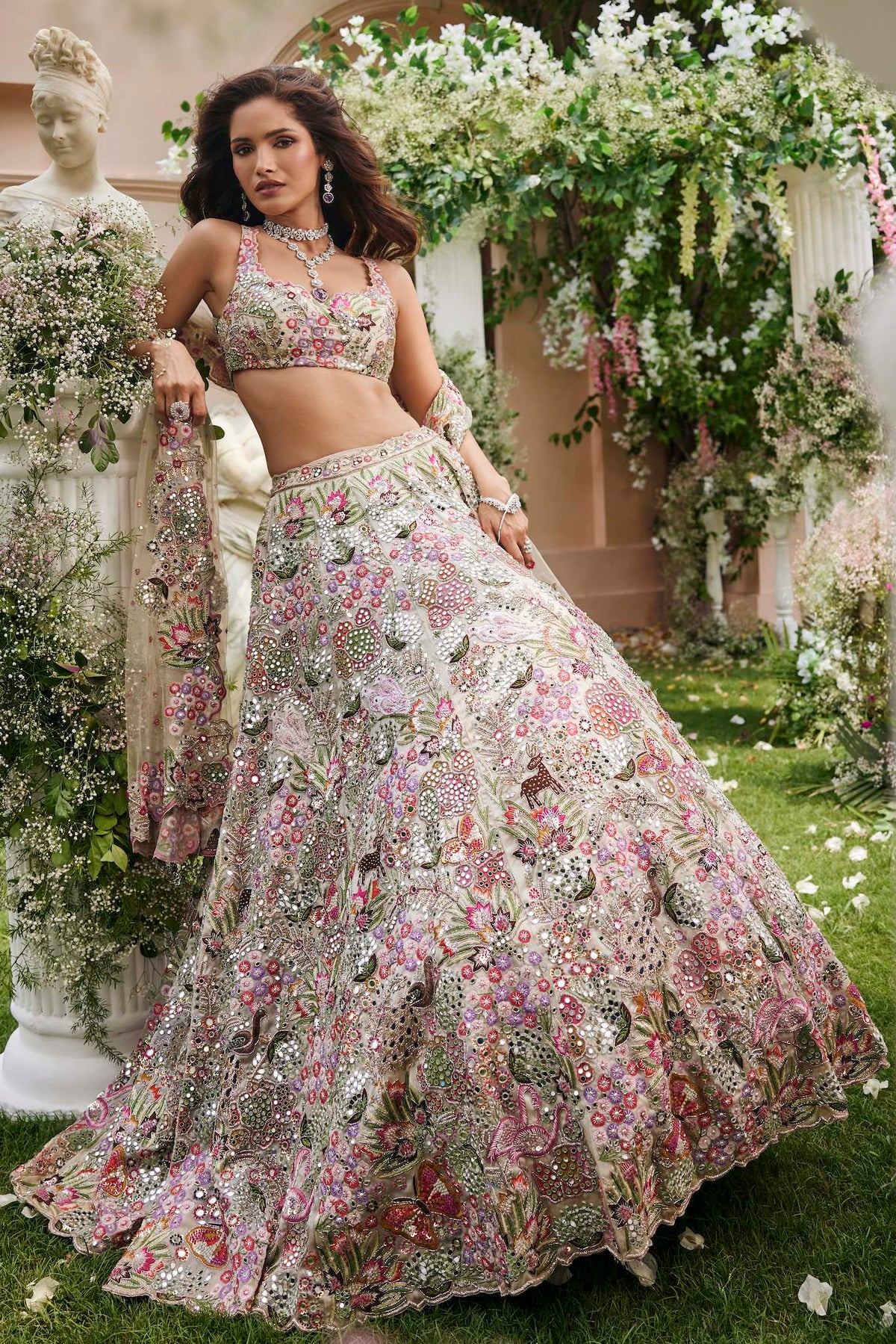 SURABHI CHOPRA MEHENDI LEHENGA