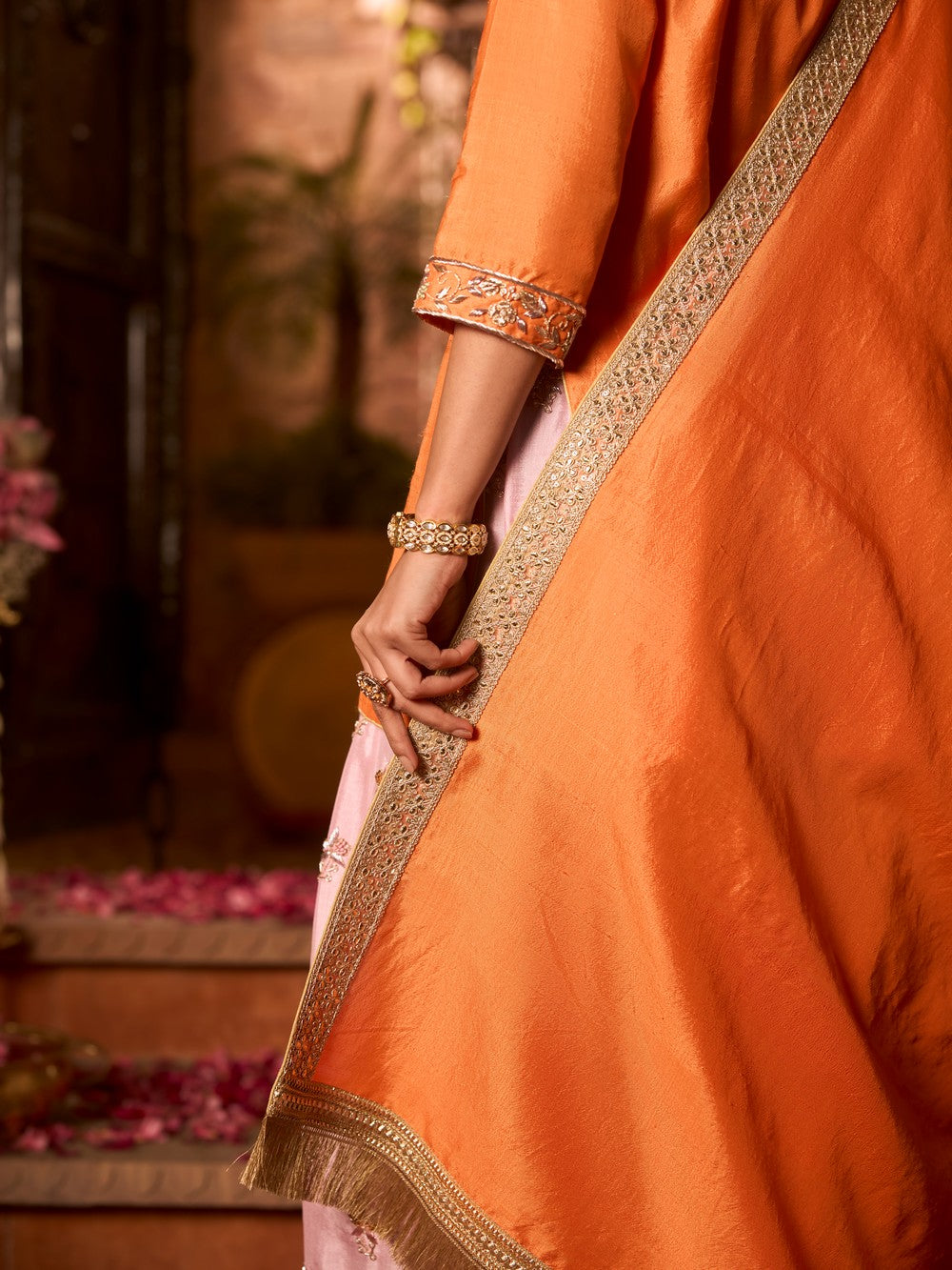 AMBER BLUSH ZARI SUIT