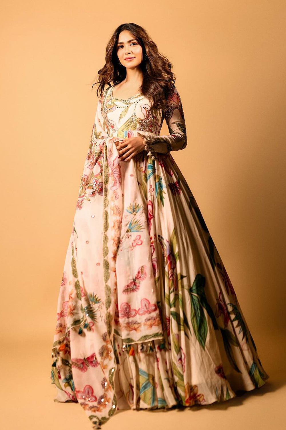 Mrunal Thakur in Anika